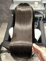 ウィステリア(Wisteria)&nbsp;ロングストレート/艶髪縮毛矯正/髪質改善/透明感/10代20代30代