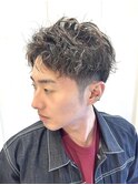 メンズツーブロックショートパーマスタイル
