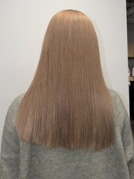 ミルクティーベージュ