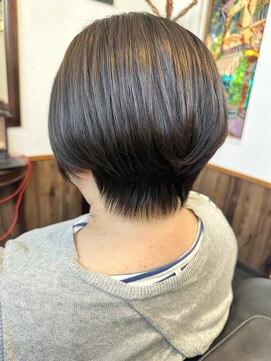 ピヴァーン(Pivoine) くびれショートボブ