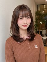 ルエ(rue)&nbsp;ミディアムレイヤー前髪あり抜け感ハッシュカット