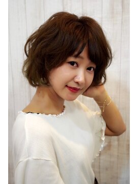 サンズ(SUNZ) スタイリッシュカラーも丸みフォルムで可愛さIN