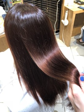 ボヌール オオサカ(Bonheur OSAKA) 関西初ノンダメージサロンのツヤガミストレート