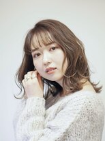 ビュートリアム 梅田(BEAUTRIUM)&nbsp;外ハネ/ミディアム/レイヤーカット/小顔/30代/40代/50代/梅田