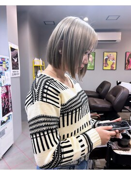 ダニーコウベ(Danny kobe) グレー