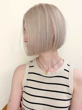 ネイロ バイ ジルブラン 葛西(NeiRo by JIL BLAN) ハイライト白髪ぼかしダブルカラーインナーカラーショートボブ