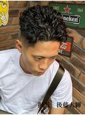 リバースパーマ　スキンフェード