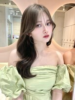 グロー 大宮(GLROW) オリーブベージュ 顔まわりカット レイヤーカット