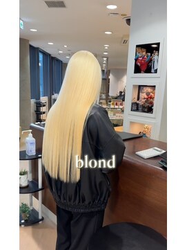 アウラ(AURA) ブランドカラー抜きっぱなしハイトーンカラー