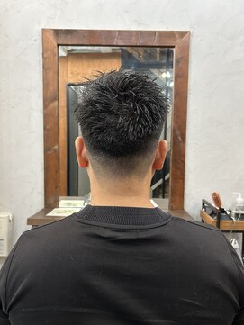 ヘアメイク デザート(HAIR MAKE DESART) 佐藤洋一【メンズフェードカット】