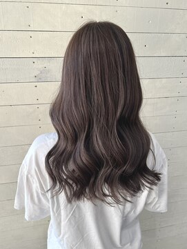 ルノン フィージュ(LUNON fieju) 黒髪クラゲヘアーオリーブグレー小顔ココアベージュ