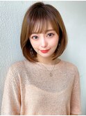 ナチュラルショートボブ　オリーブカラー　くすみピンク　前髪