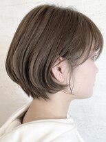 シェリッシュ ノース(Sheriche North)&nbsp;伸ばしかけボブ×オリーブベージュ【ブリーチなし】