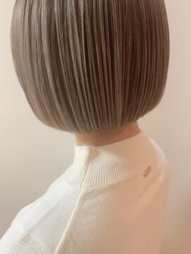 マギー(Magie+) ミルクティベージュ