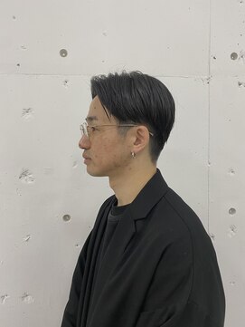 ウェルネス(Wellness) センターパートナチュラルカットメンズ