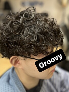 グルービー(Groovy) 波巻き外はねパーマ