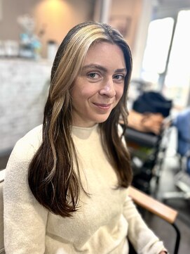 マリン(Marine) 20代30代レイヤーくびれカットフェイスフレーミング