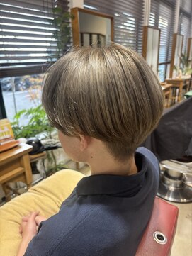 スレッド(SRED) グレージュ センターパートマッシュ ダブルカラー 透明感カラー