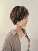 ハイライトでふんわり立体感ショート