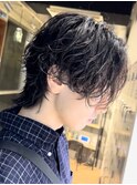 渋谷ツイスパシャドウパーマメンズミディアムウルフカット