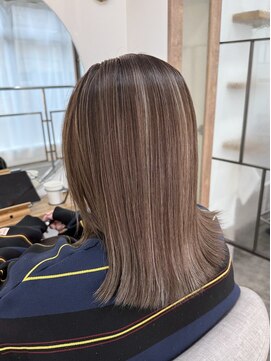 シア 新越谷店(SHEER) highlight color