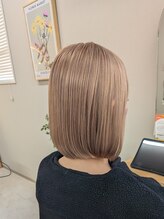 クリーム 町田(Cream) ミルクティーベージュ/ダブルカラー/ボブ