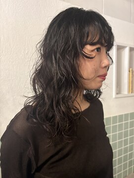 ニーム(nimes) kaon　　ロングパーマ　顔まわりレイヤー
