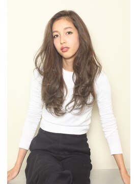 フルール(fleur) アッシュグレージュロング