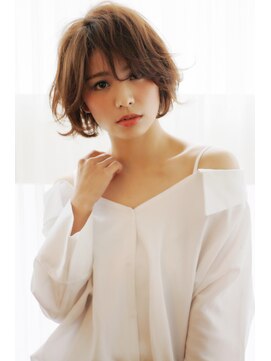 トティア 梅田(Totia) 【OPEN1年以内で口コミ900件以上/大人かわいいショート】