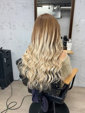 ワン(ONE) ベージュグラデーション