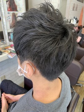 ヘアーサロン カラーラ(Hair Salon Color ra) ツーブロ×ショート