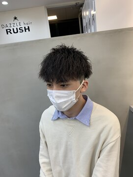 ダズルヘアラッシュ(DAZZLE hair RUSH) 波巻きパーマ