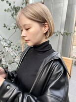 ヌード(NUDE) NUDEレイヤーボブハイトーンカラー切りっぱなしボブ前下がりボブ