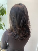 ステア ケース(stair case)&nbsp;ワンカールで大人可愛いレイヤーカットヘアロングミディアム