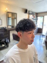 ヘアー ビジン(Hair Bijin) 刈り上げフェードショートVマッシュツイスパ