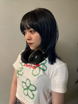 ノラ シブヤ(NORA) ルーツカラー/レイヤーカット/ウルフカット/ブルーカラー