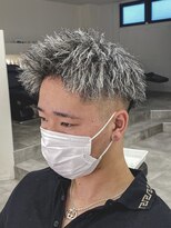 ルースト 西院店(ROOST)&nbsp;ツイストパーマ/ホワイトメッシュ/ツーブロック