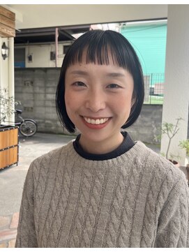 リリー(Lily) 《Lily*渡邊》ぱつんと＊＊重軽ミニボブ