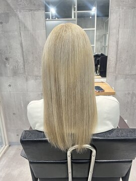 ネウィ 赤羽(newi) blond hair