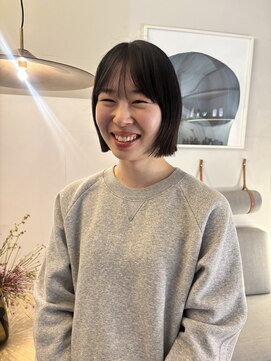 カシ 中目黒(CASI) ミニボブ/黒髪ボブ/地毛カラー/ナチュラル