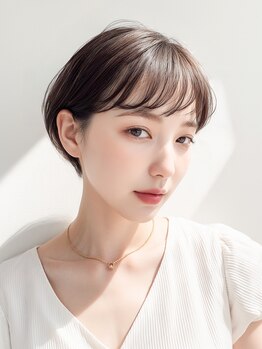 バーチミシマ(BIRCH mishima)の写真/顔周りのデザインで印象が変わる！フェイスレイヤー/ぱっつん前髪/シースルーバングで小顔に見せるカット◎
