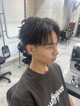 クロム トウキョウ ザ バーバーアルト 神保町店(CHROM TOKYO the Barber ALT) フェザーパーマ