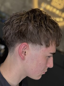 MEN’S HAIR/ピンパーマ/テーパーフェード　ST