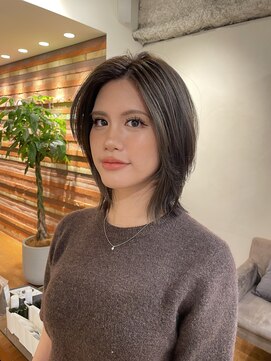 オリーブベージュミディアムウルフ