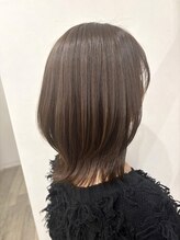 ハナ ビューティーヘアー(hana.)&nbsp;ツヤ感たっぷりくびれヘア