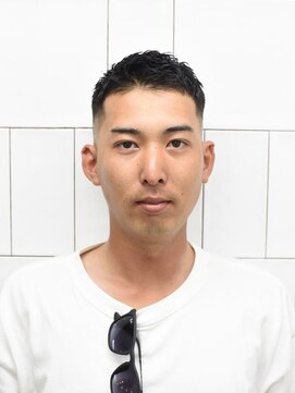 メリケンバーバーショップ コウベ(MERICAN BARBERSHOP KOBE) メンズバーバースタイルフェザーアップ1