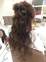 エイブルヘアー(able hair) ルーズお団子アレンジ ダウンスタイル