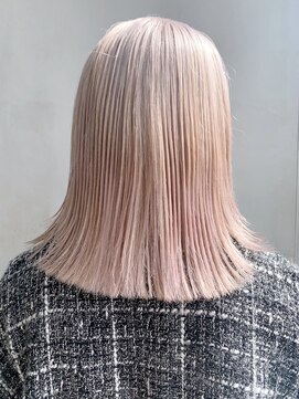 アルバム 銀座(ALBUM GINZA) ホワイトブロンド_ローライトスリークボブ厚めバング_ba285433