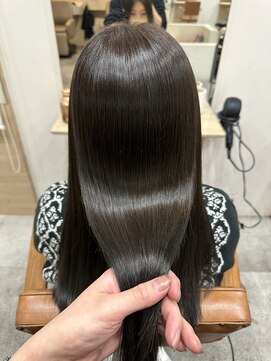 イオエ 岡本(ioe) 髪質改善/チェリーブラウン/モード/ダークアッシュ/イメチェン