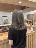 ハイライトグレージュレイヤースタイル